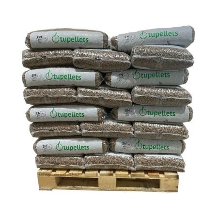 600 Kg 100% naturholzpellets zum heizen. 40 Säcke zu 15 kg